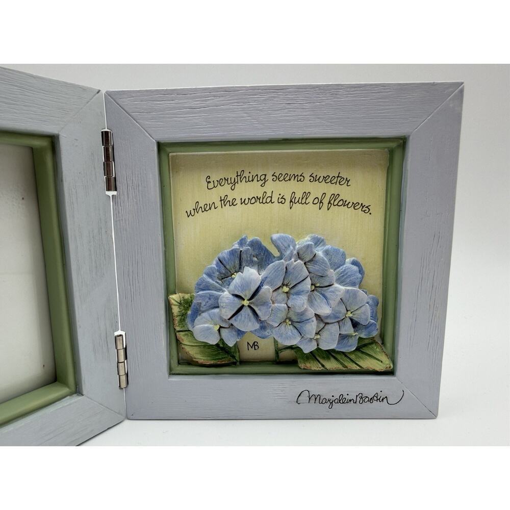 Hallmark Nature's Sketchbook Cottage Core 3D Small Folding Frame Blue Hydrangeas - Picture 2 of 7